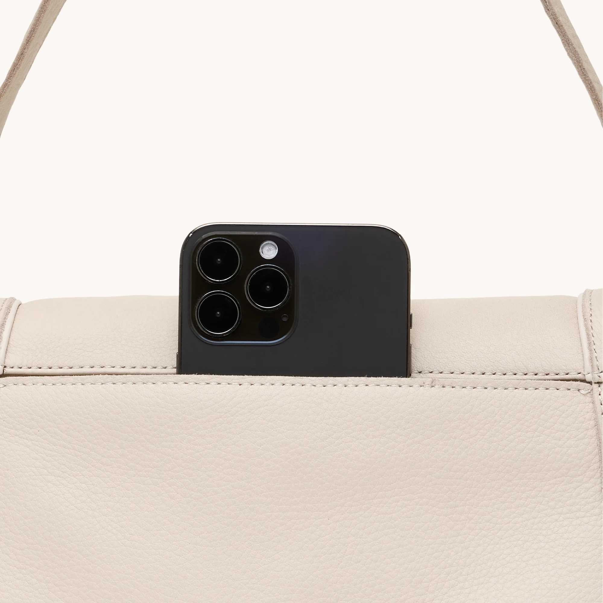 Beverly | Catamaran Cream/Brushed Gold | Med - Image 10