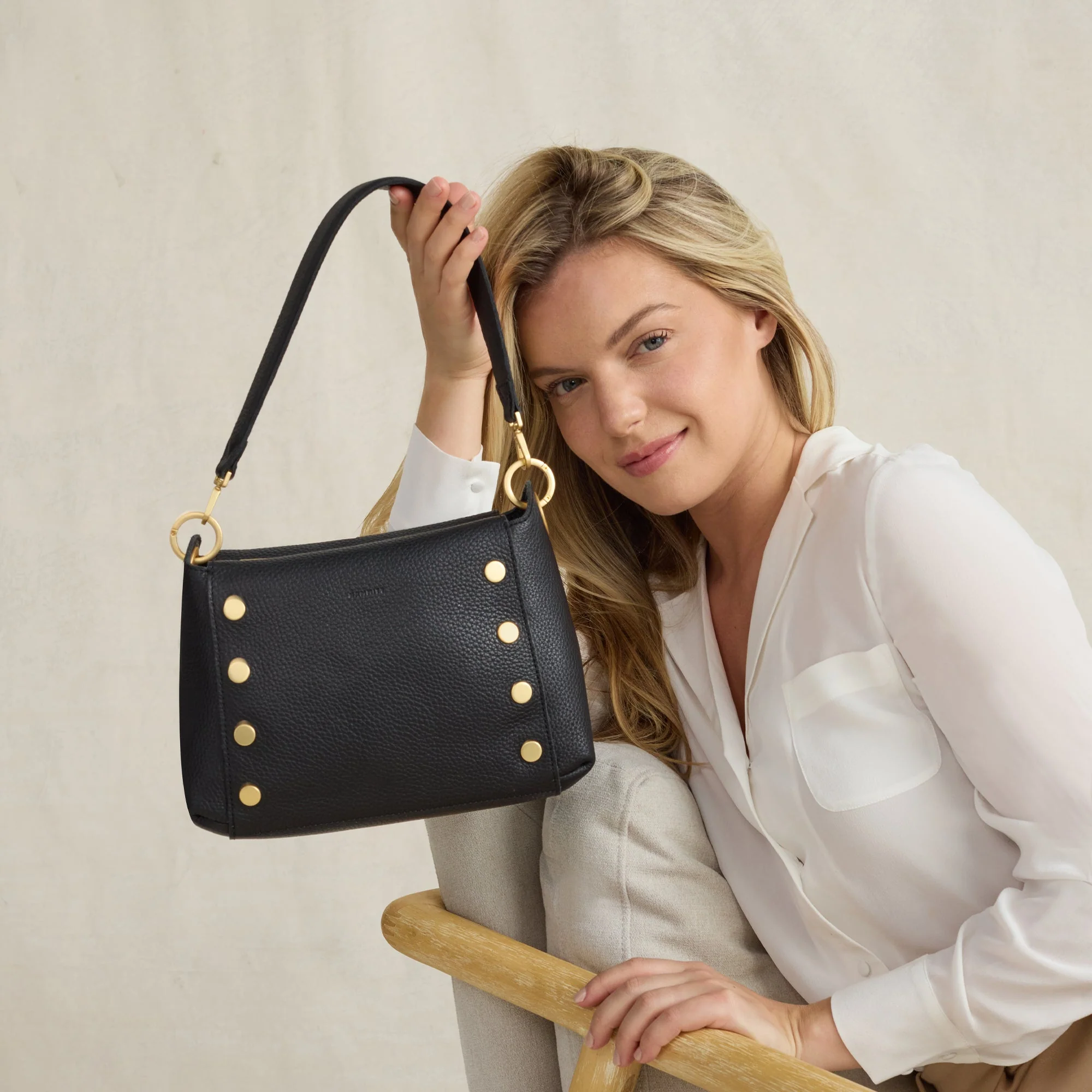 Bryant | Black/Brushed Gold Red Zip | Med - Image 10
