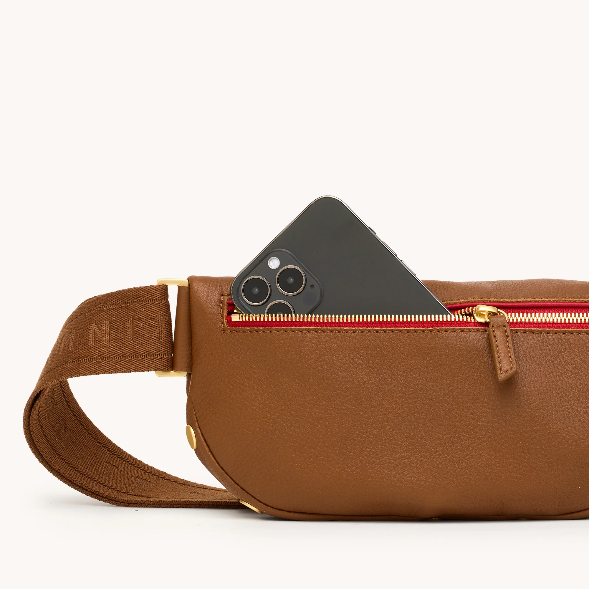 Charles Crossbody | Mahogany Pebble/Brushed Gold Red Zip | Med - Image 8