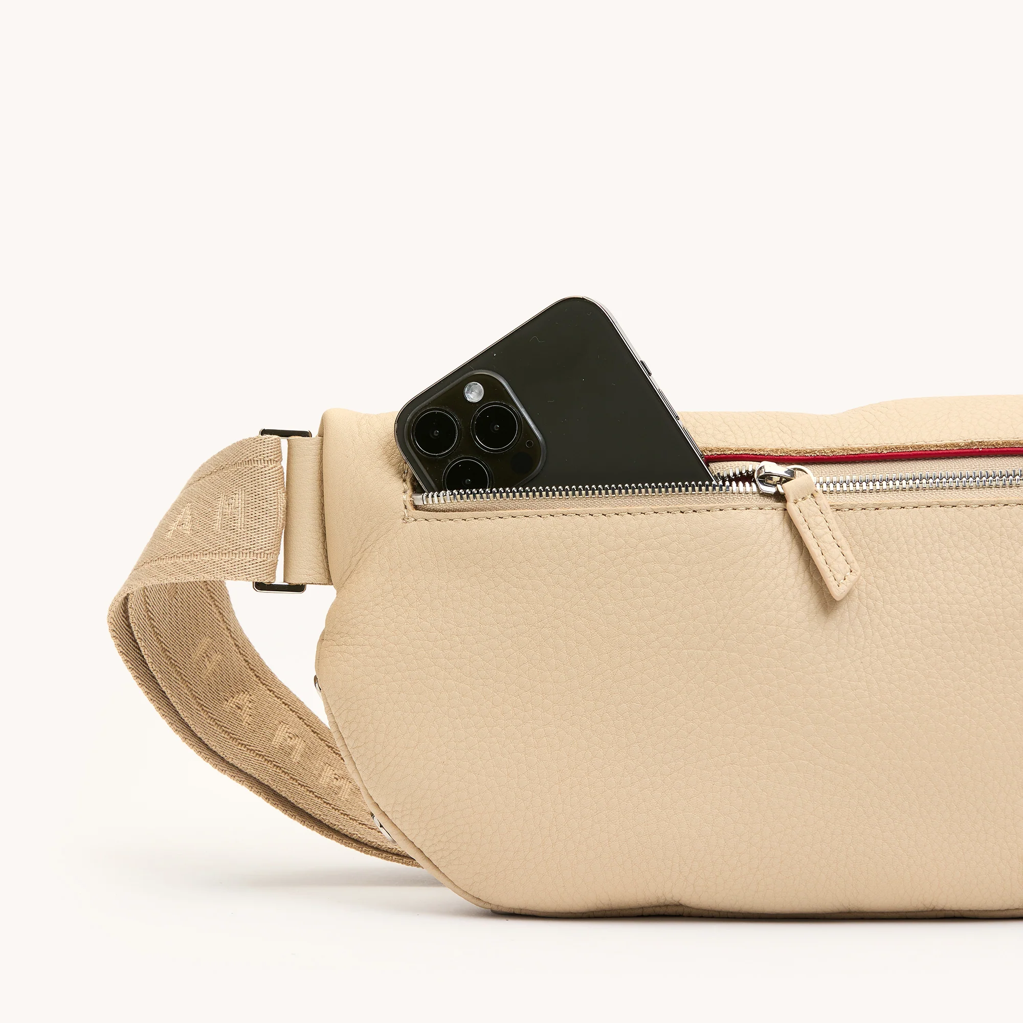 Charles Crossbody | Limestone/Silver | Lrg - Image 5