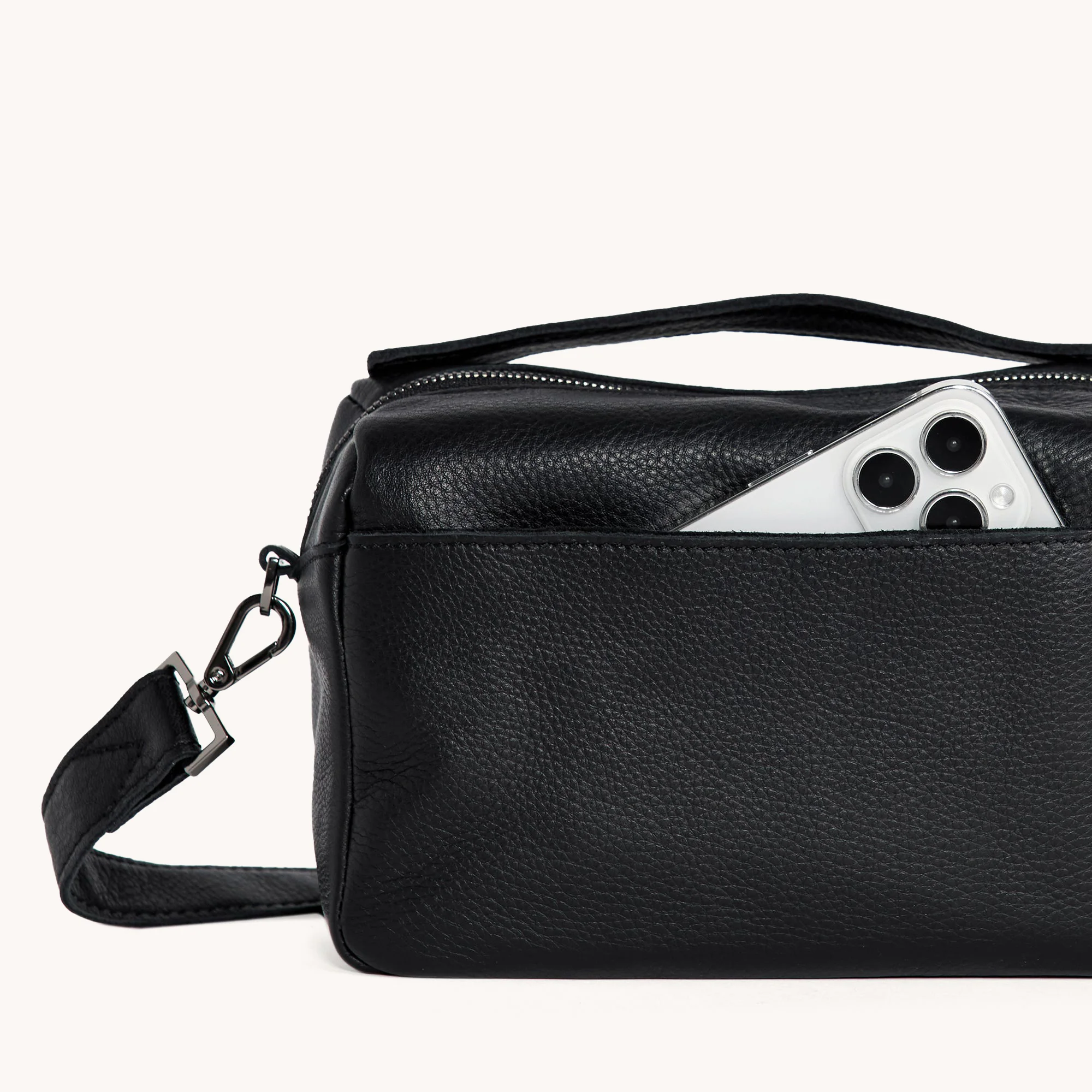 Evan Crossbody | Black/Gunmetal - Image 6