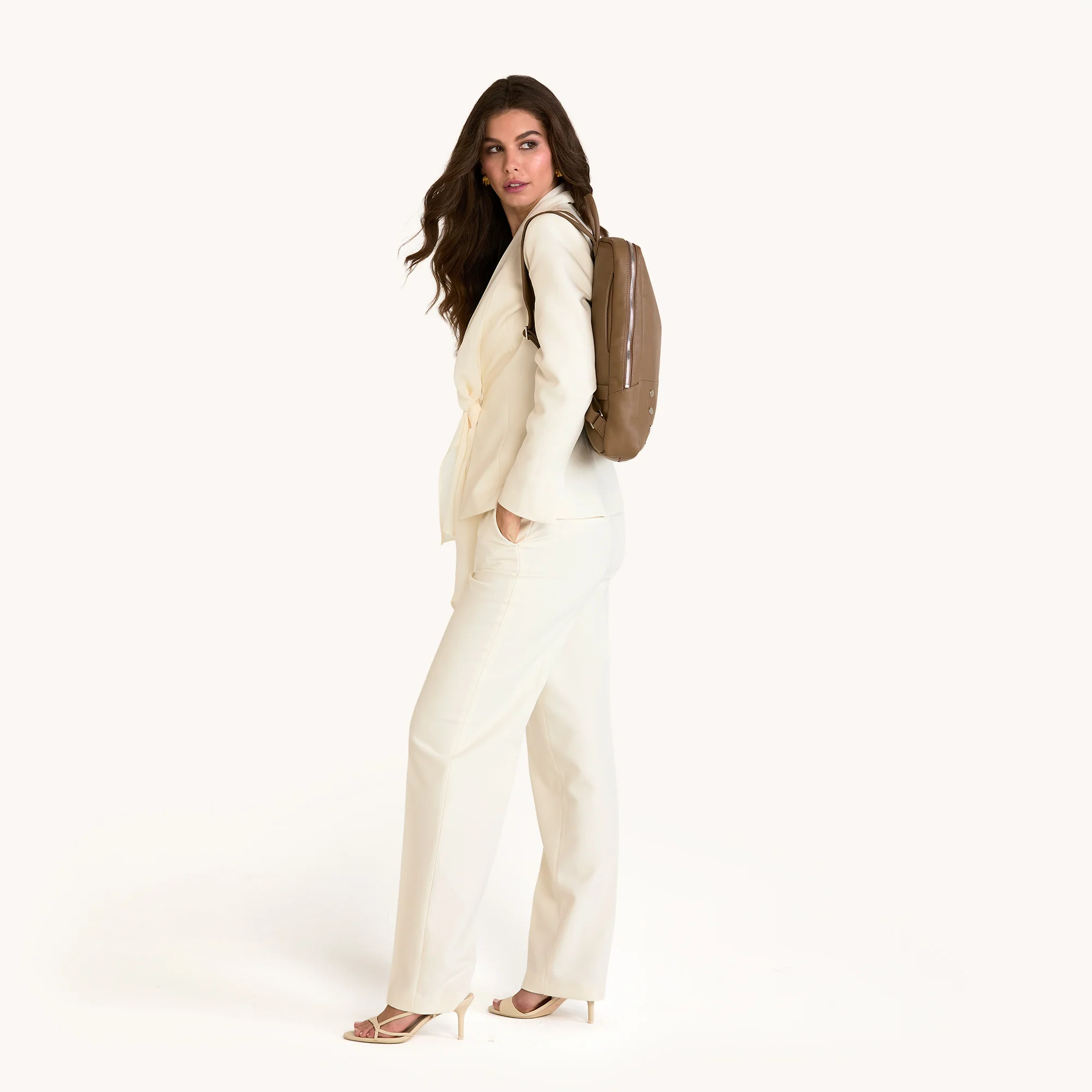 Hunter Backpack | Dune/Silver | Lrg - Image 4