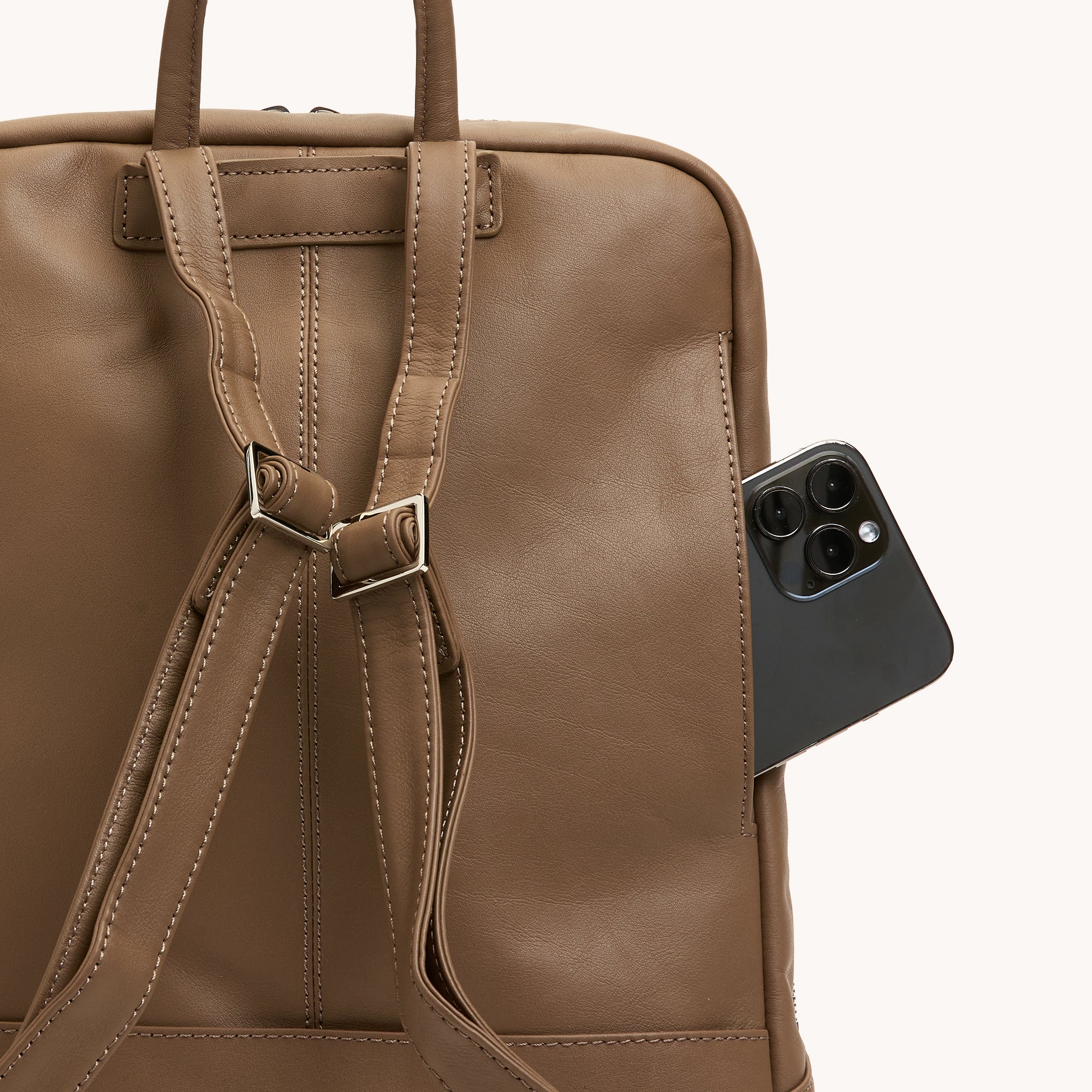 Hunter Backpack | Dune/Silver | Lrg - Image 6