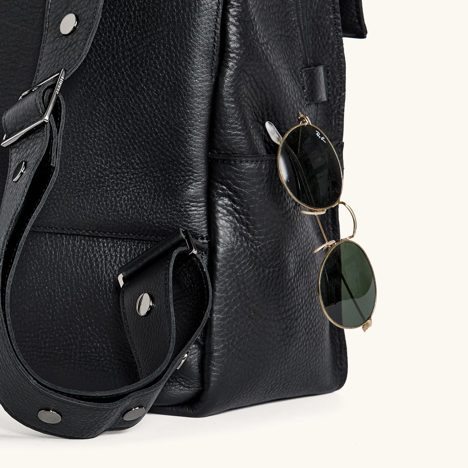 Montana Backpack | Black/Gunmetal | XL - Image 3