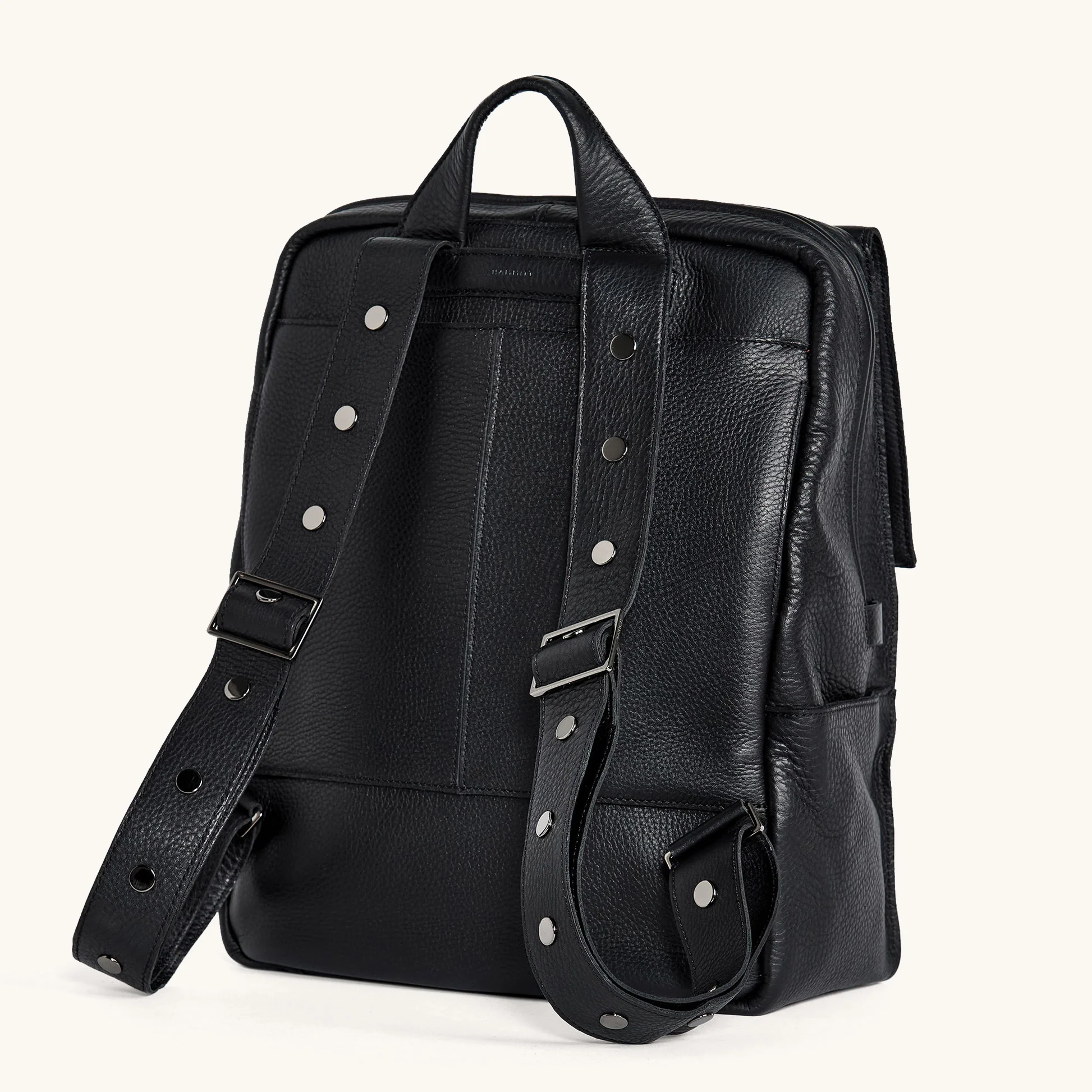 Montana Backpack | Black/Gunmetal | XL - Image 4