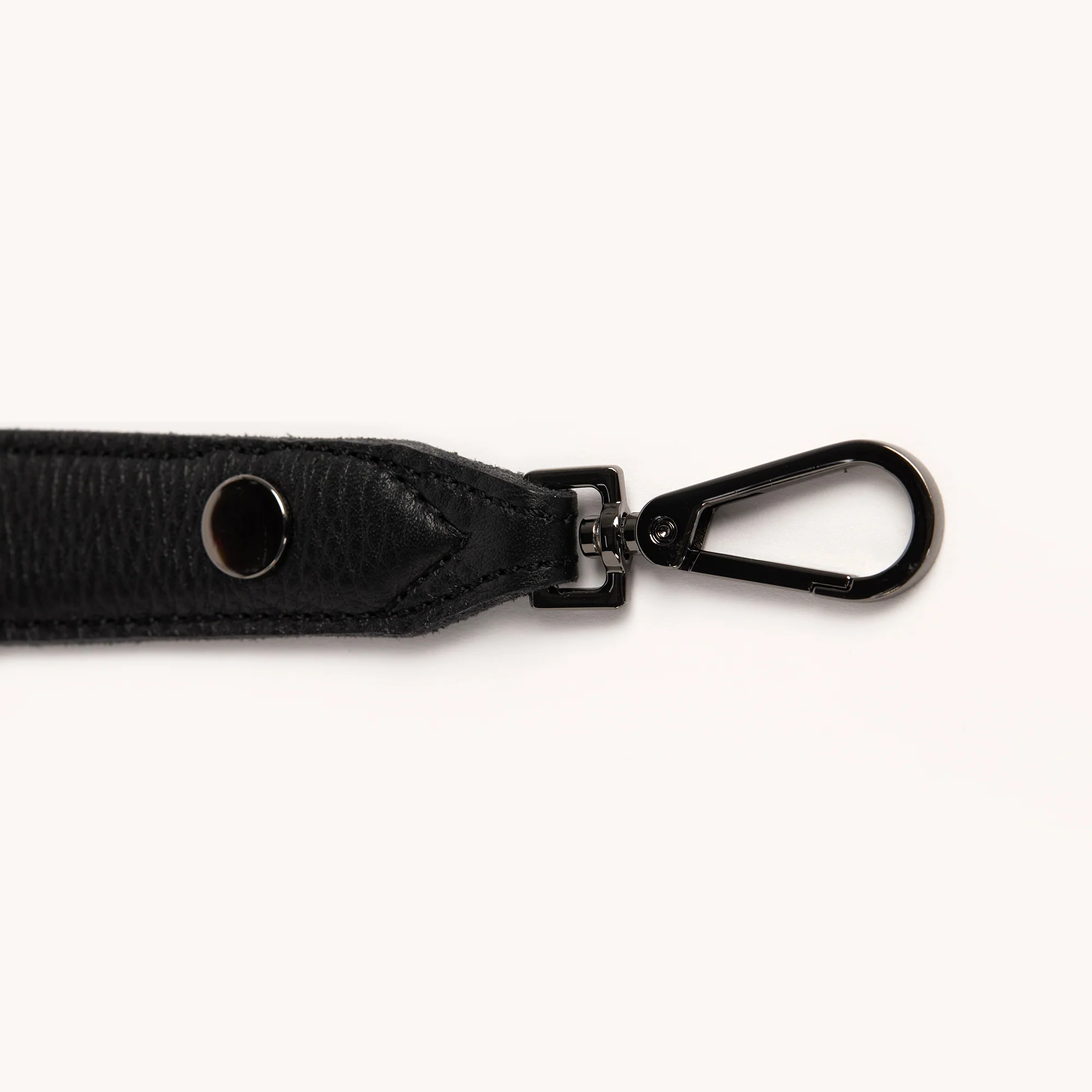 Riveted Shoulder Strap | Black/Gunmetal - Image 9