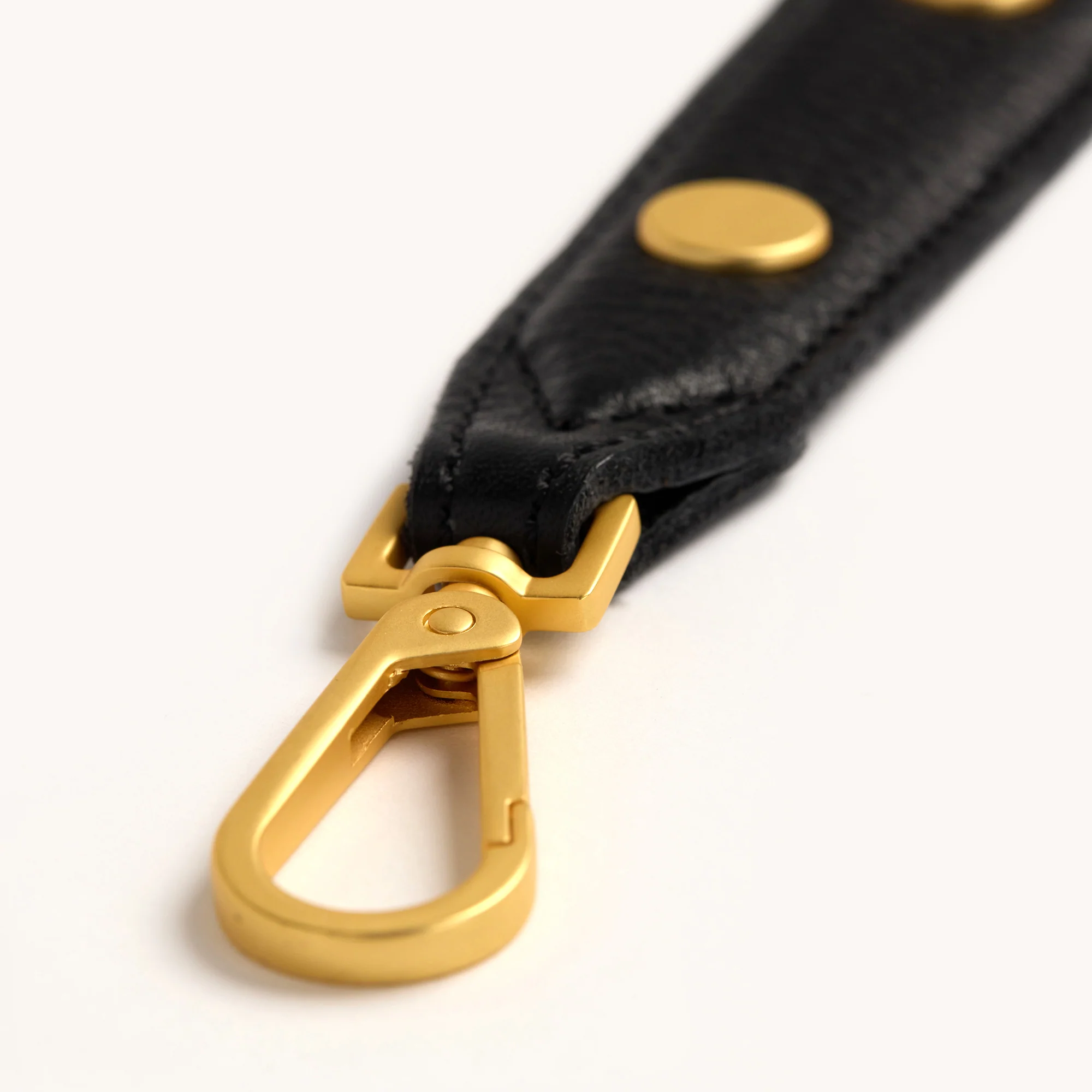 Riveted Shoulder Strap | Black Pebbled/Brushed Gold - Image 2