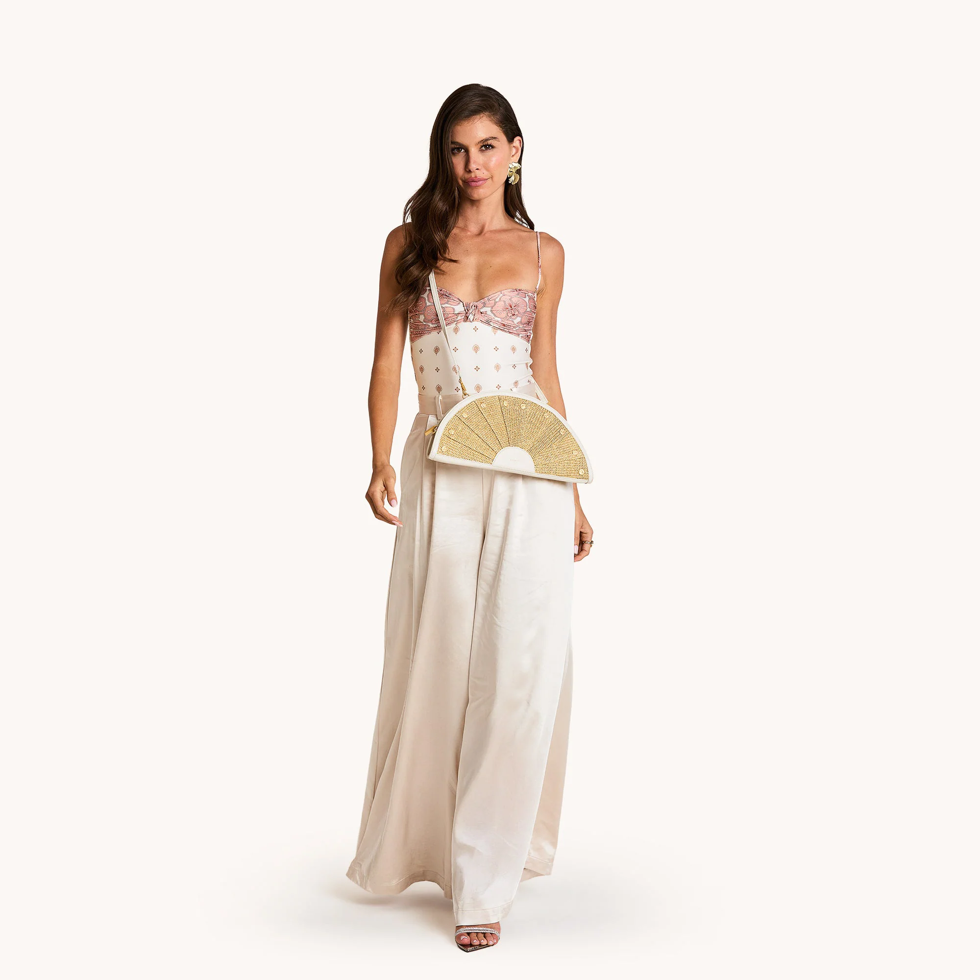 Shelley Clutch | Calla Lily White Raffia/Brushed Gold Hammered - Image 4