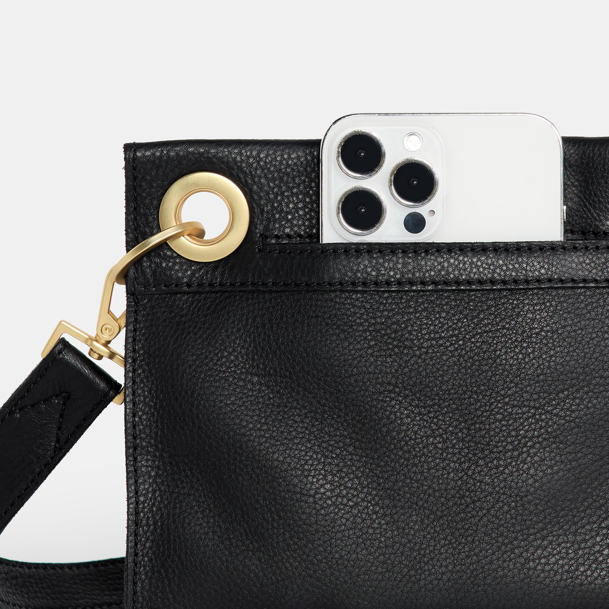 Tony | Black/Brushed Gold Red Zip | Sml - Image 6