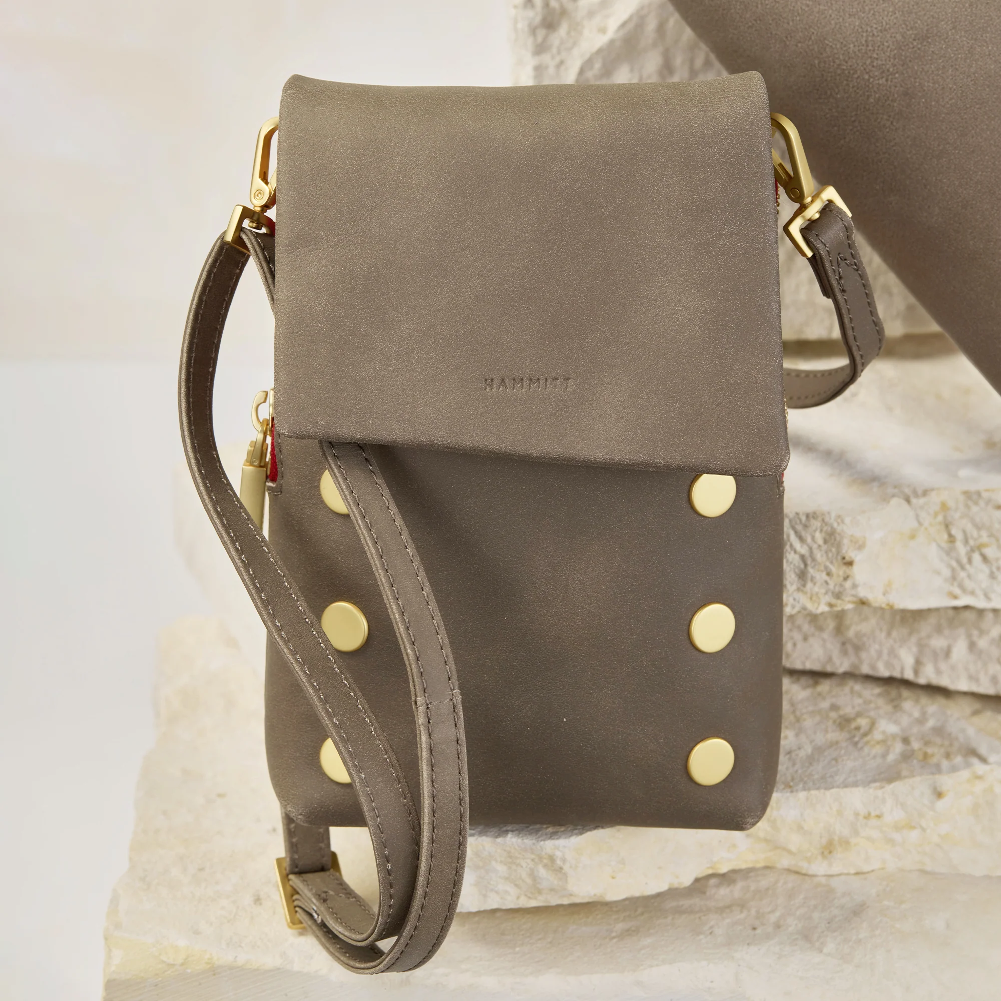 VIP Mobile | Pewter/Brushed Gold Red Zip - Image 8